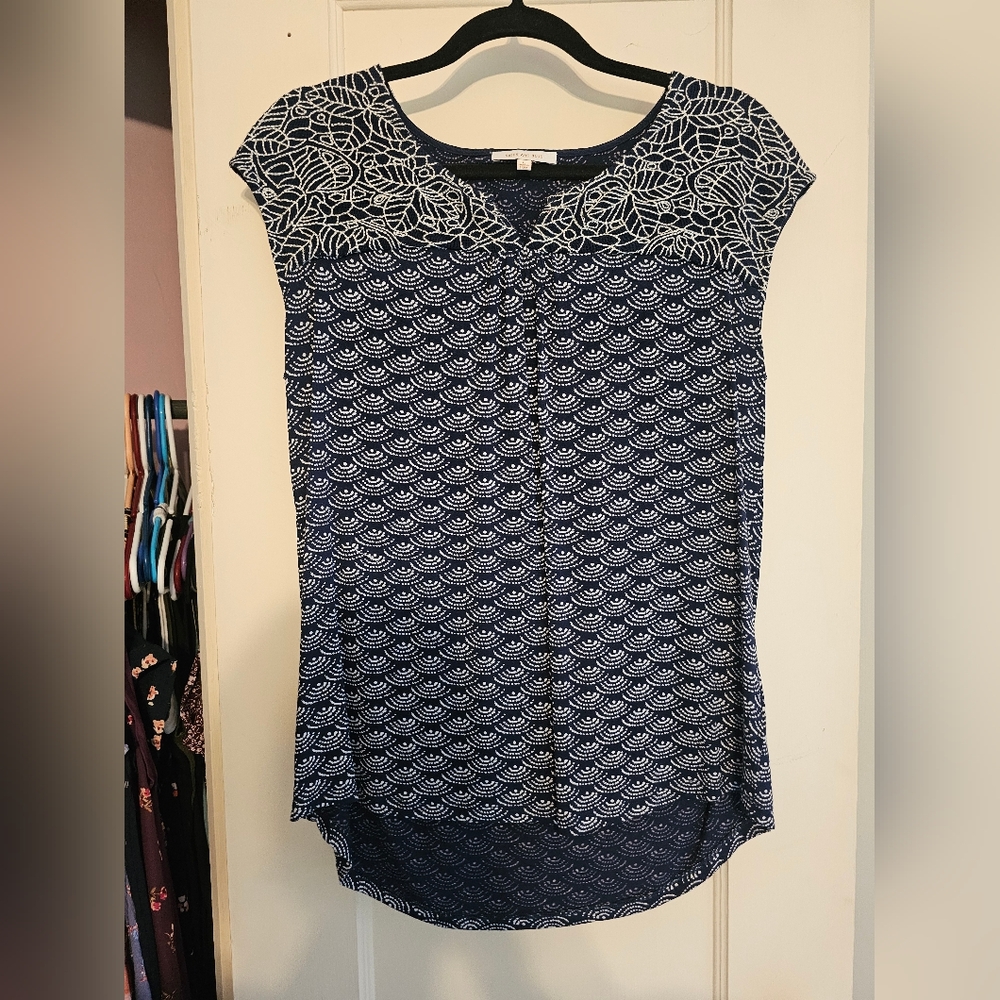 Skies Are Blue Blue and White Blouse with Elegant Design